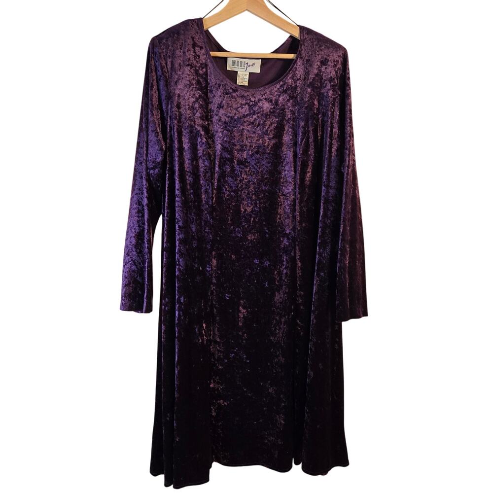 More Jazz Purple Velvet Dress Size 18 Long Sleeve Scoop Neck Polyester [0397]
